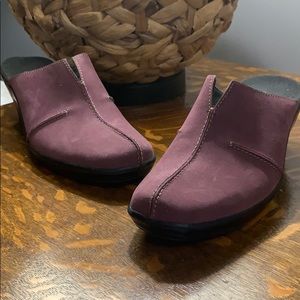 Clarks ~ Mules